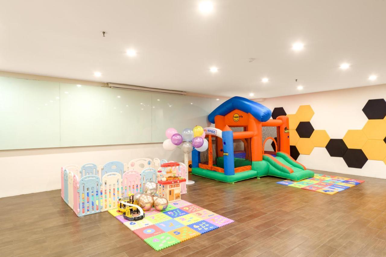 Yellow Bee Tangerang Exterior foto